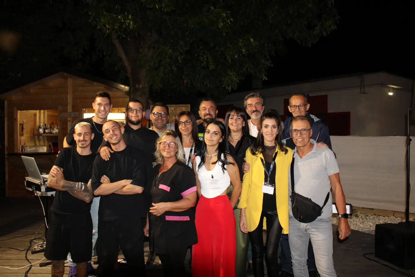 Volontari e partecipanti a un evento di Io Vivrò APS a Medicina (foto 7)